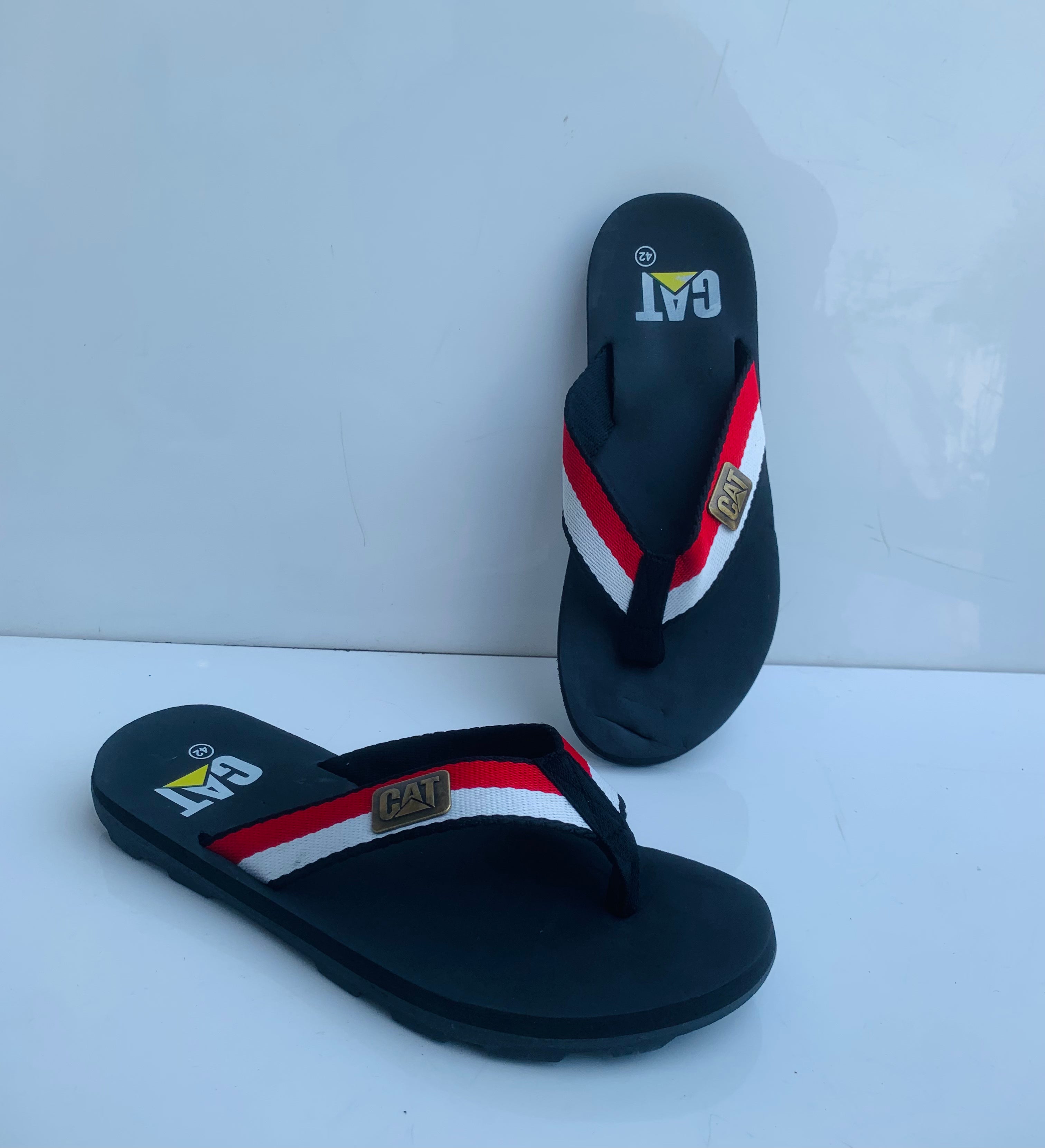 Black-Red C-A-T Flip-Flop